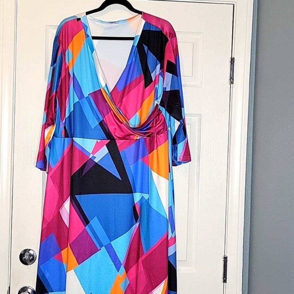 Women's plus size multicolored dress